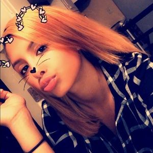 Meet your Posher, Dominique